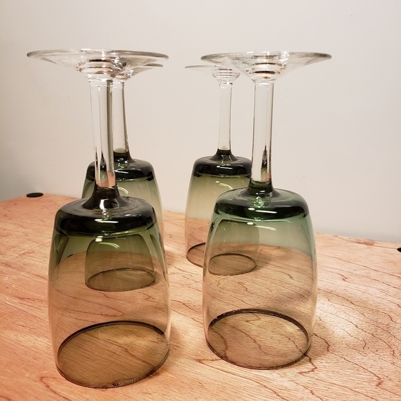 SCANDINAVIAN Vintage Wine Stemware - Picture 2 of 5